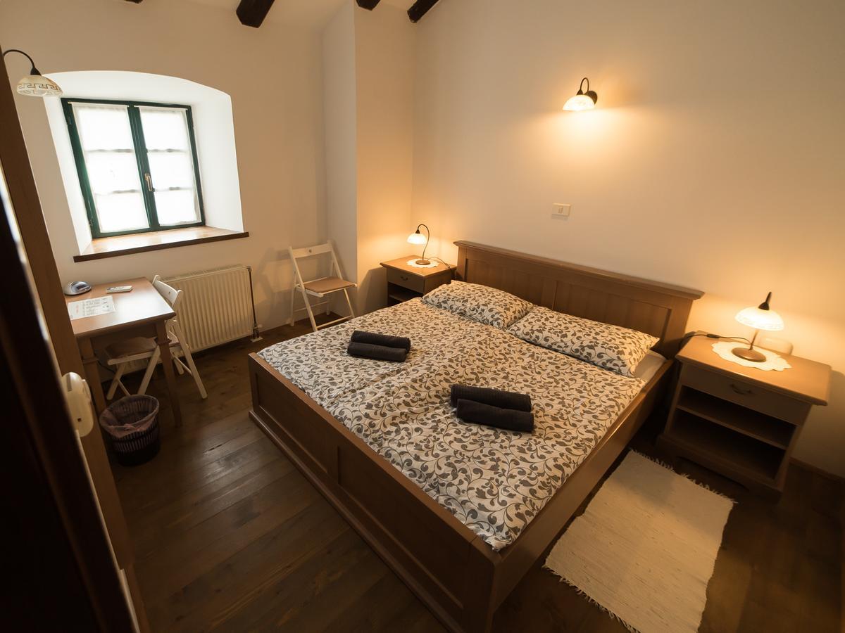 Divača Hostel Skrla المظهر الخارجي الصورة